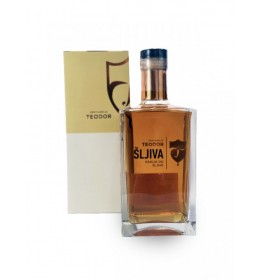 TEODOR ŠLJIVA 0,7l